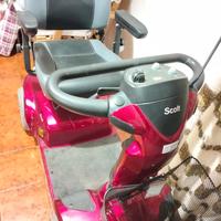 Scooter elettrico per anziani o disabili