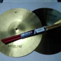Piatti per batteria RHYTHM MATE + bacchette - usat