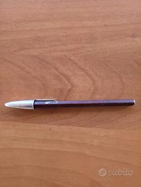 Penna celebrativa BIC in radica e argento