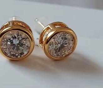 Orecchini oro 18 ct con brillante 1 ct.