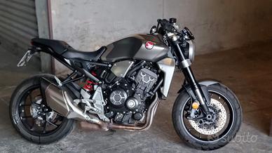 Honda CB 1000 R Neo Sports Cafè grigio opaco 2019