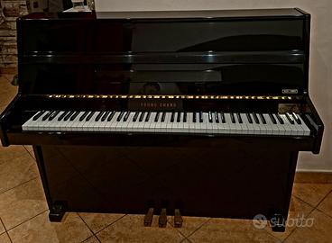 Pianoforte verticale Young Chang-nero lucido-come