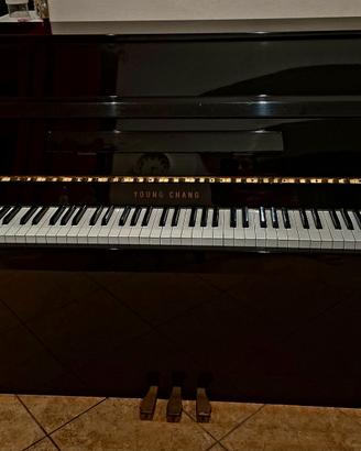 Pianoforte verticale Young Chang-nero lucido-come