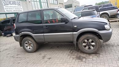 nissan terrano 3.0 RICAMBI