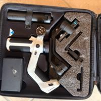 Stabilizzatore per macchina fotografica