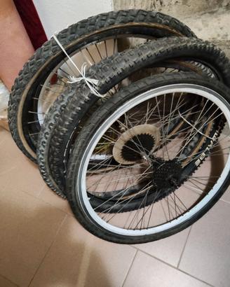 Cerchi bici 26 più copertoni