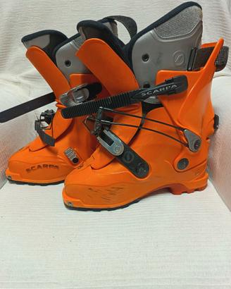 SCARPONI SCI ALPINISMO