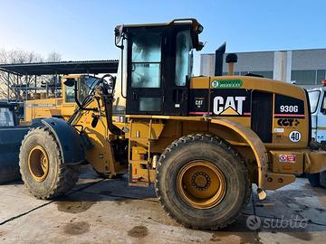 Pala Gommata Caterpillar 930G