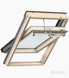 lucernario Velux e tapparella elettrica