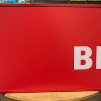 Insegna BRIO retroilluminata