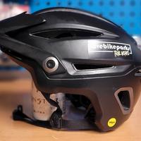 Casco BELL SIXER Mips