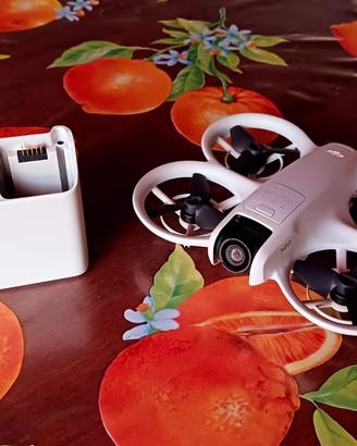 Dji Neo drone FPV e selfie