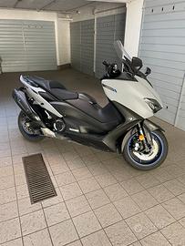 Yamaha T-Max 560 anno 2021 - 12.000 km