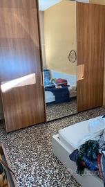 Armadio Ante scorrevoli con specchio centrale