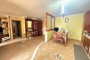 4 LOCALI A MELITO DI NAPOLI