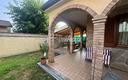 villa-con-giardino-e-taverna-