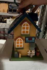 Nido in legno per uccelli da esterno 