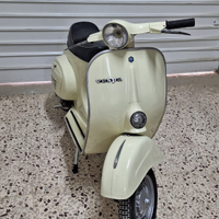Vespa 50 R faro tondo del 1982