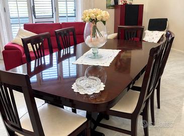 Tavolo da pranzo in mogano con 6 sedie coordinate