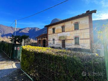 VILLA SINGOLA A QUERO VAS