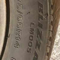 4 Cerchi più pneumatici invernali yaris