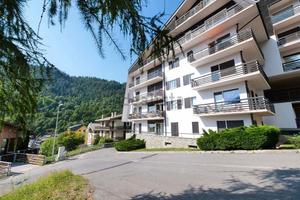 Appartamento con cantina e box ad Aprica (SO)