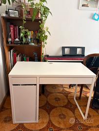 Scrivania IKEA MICKE