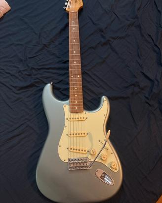 Fender Stratocaster Wintera praticamente nuova