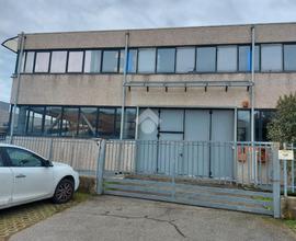 CAPANNONE A GALLARATE