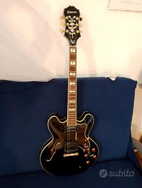 Chitarra elettrica Epiphone Sheraton modificata