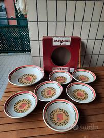 Servizio di piatti. N. 7 pezzi