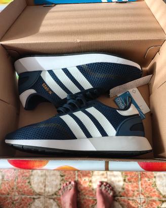 Scarpe nuove Adidas. tg. 42 2/3