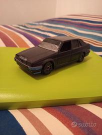 Modellino Alfa Romeo 75
