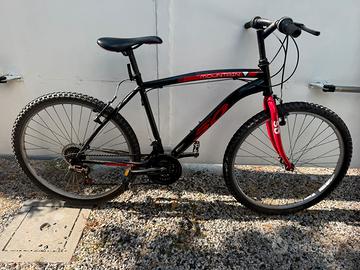 Mountain Bike 26” con gomme nuove