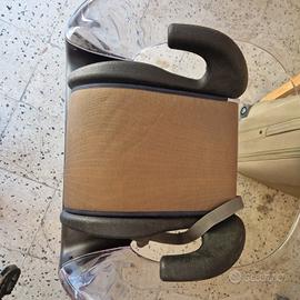 seggiolino e coprisedile auto