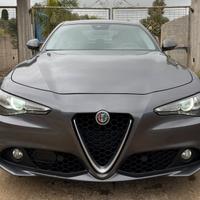Alfa Giulia 2.2 180cv AT8