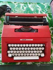 Macchina da scrivere  Olivetti modello Colleg