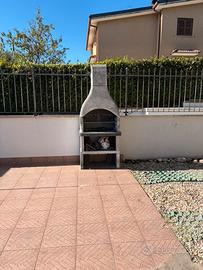 Barbecue in muratura per giardino / terrazzo