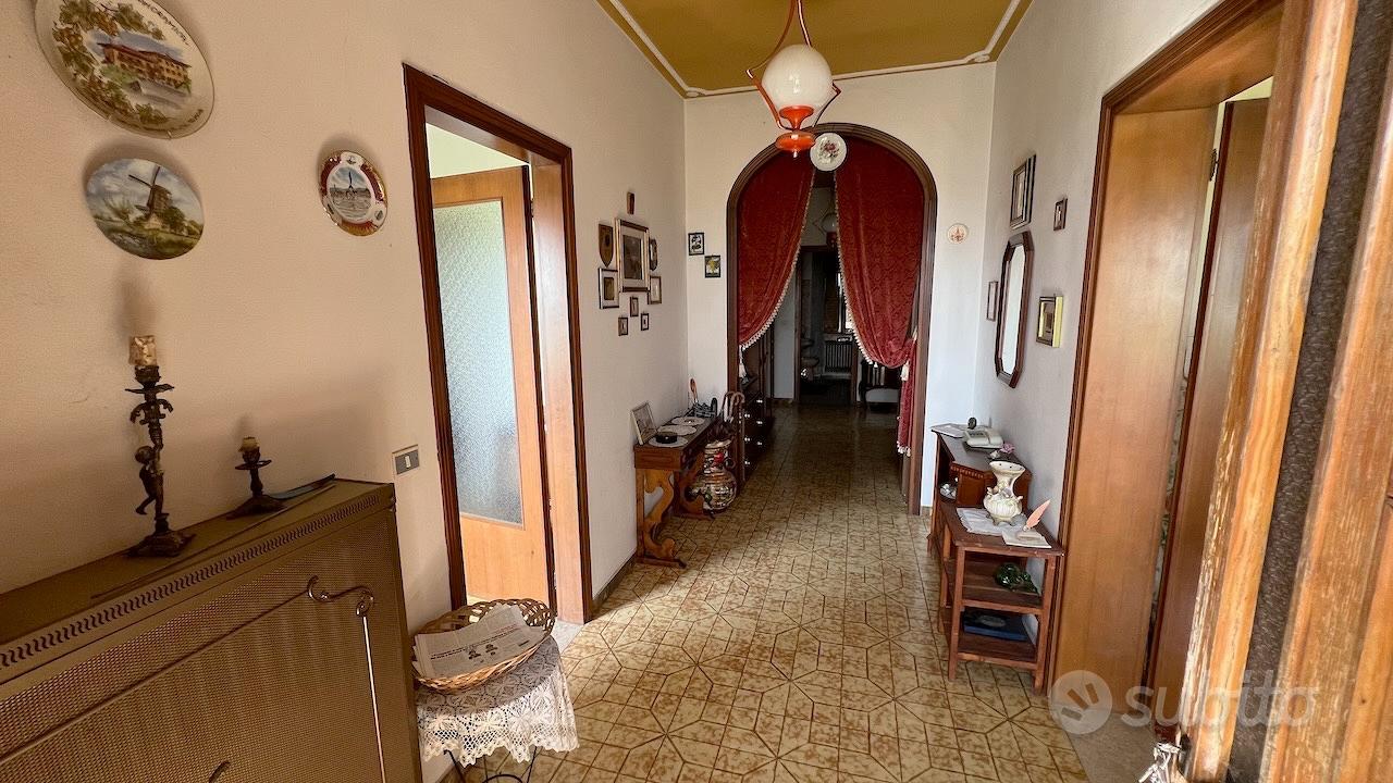 Villa singola con 2 appartamenti e giardino - Vista 4