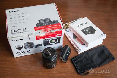 Canon EOS M kit scatola + 18-55mm + Speedlite 90EX