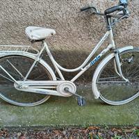 bicicletta da donna 28"/ Mountain bike 520