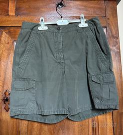 Pantaloncini verde scuro donna