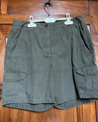 Pantaloncini verde scuro donna