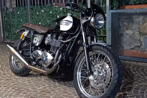 Triumph Bonneville T100 2008
