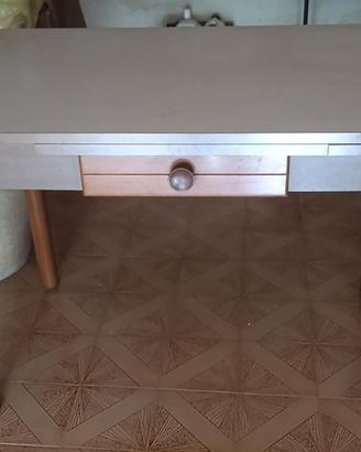tavolo in laminato beige con cassetto o