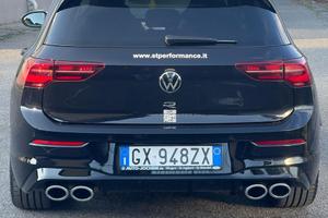 Volkswagen Golf R - Dicembre 2023