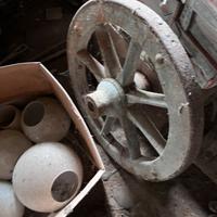 Ruote arredamento giardino legno e ferro