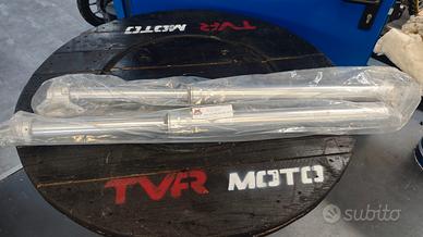 Forcella anteriori aprilia SXV lato pinza