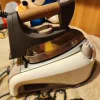 ferro da stiro a caldaia DeLonghi