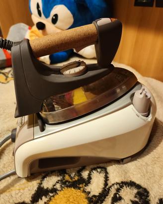 ferro da stiro a caldaia DeLonghi